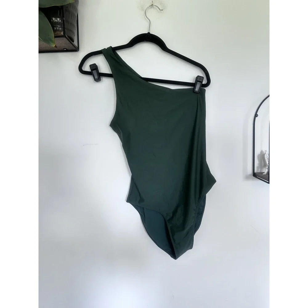 NWT Quince Palm Green Italian One Shoulder One-Piece Swimsuit Size Medium